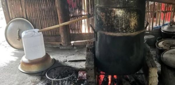 Nấu rượu bằng nồi nấu rượu truyền thống liệu còn phù hợp?