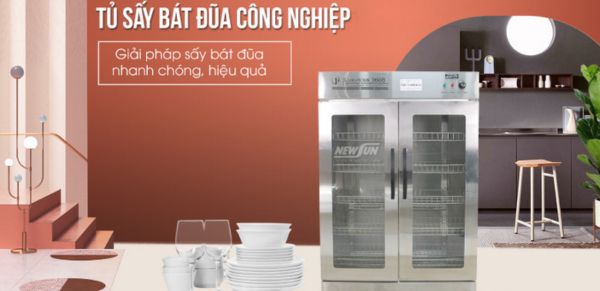 So sánh cách sấy bát thủ công và sử dụng tủ sấy bát công nghiệp