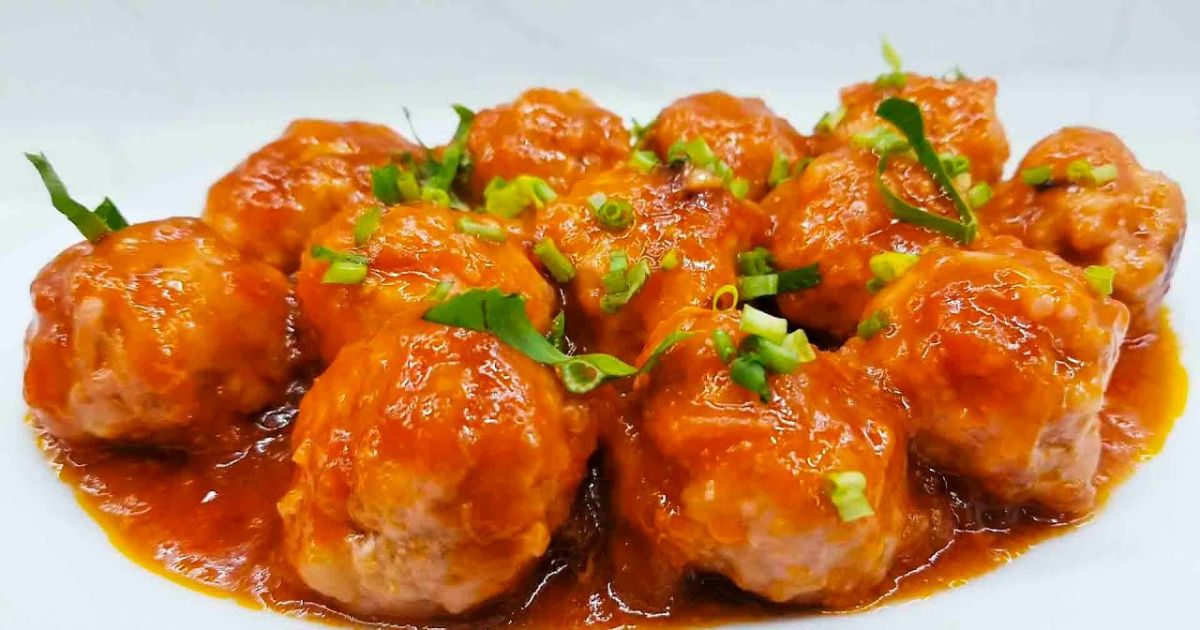 Cách làm thịt viên sốt cà chua siêu đơn giản và thơm ngon