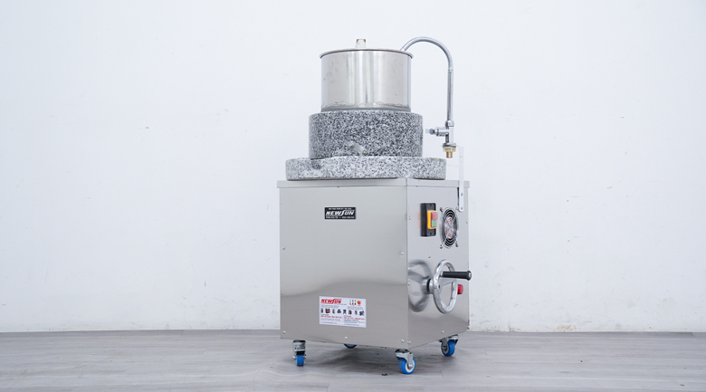 Máy nghiền bột gạo nước 8,5kg/h 